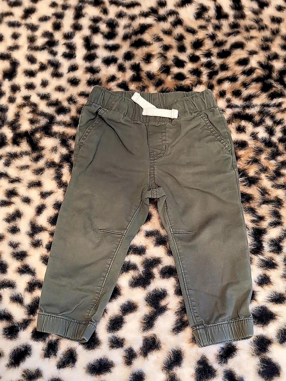 Cat & Jack Baby Jogger Pants in Green Size 18M Like New